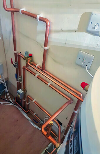 https://plumbermorley.com.au/uploads/2025/06/hot-water-301986.jpg